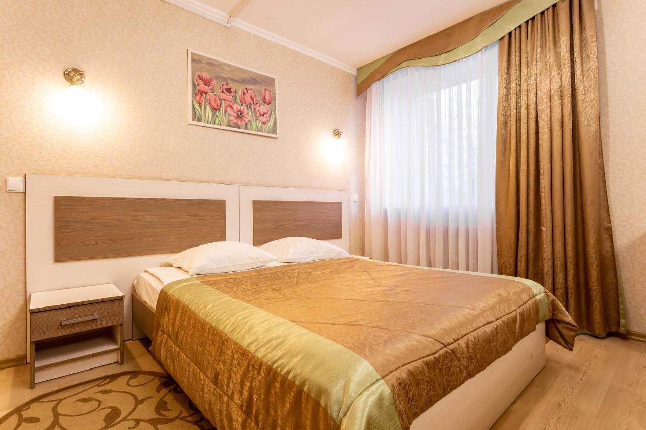 Turist Hotel Gomel Extérieur photo